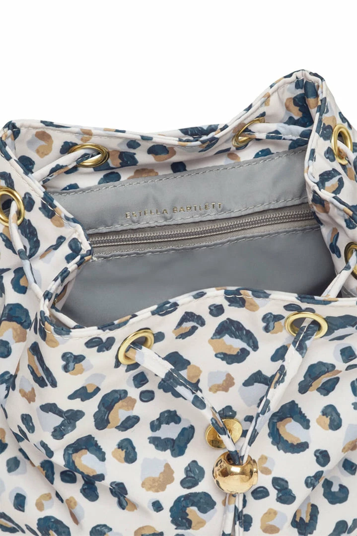 Estella Bartlett The Mini Copperfield 9 Estella Bartlett The Mini Copperfield