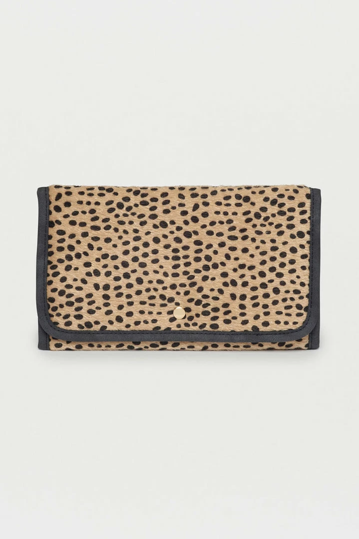 Estella Bartlett Treasure Chest Folding Jewellery Pouch Bags And Accessories 1 Estella Bartlett Treasure Chest Folding Jewellery Pouch Bags And Accessories