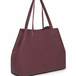 Estella Bartlett The Scoresby