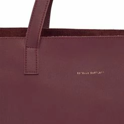 Estella Bartlett The Scoresby