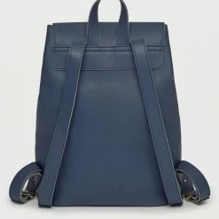 Estella Bartlett New In The Copperfield