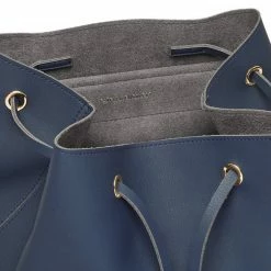 Estella Bartlett New In The Copperfield