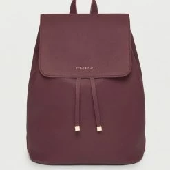 Estella Bartlett New In The Copperfield