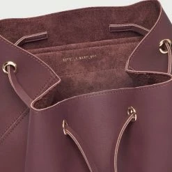 Estella Bartlett New In The Copperfield