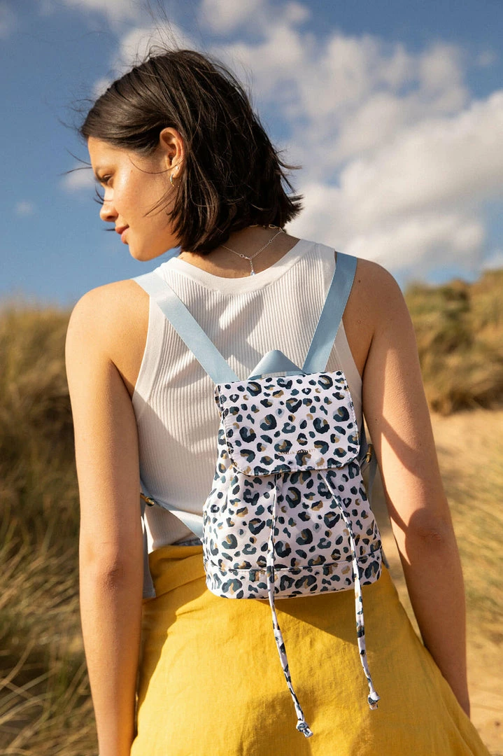 Estella Bartlett The Mini Copperfield 5 Estella Bartlett The Mini Copperfield